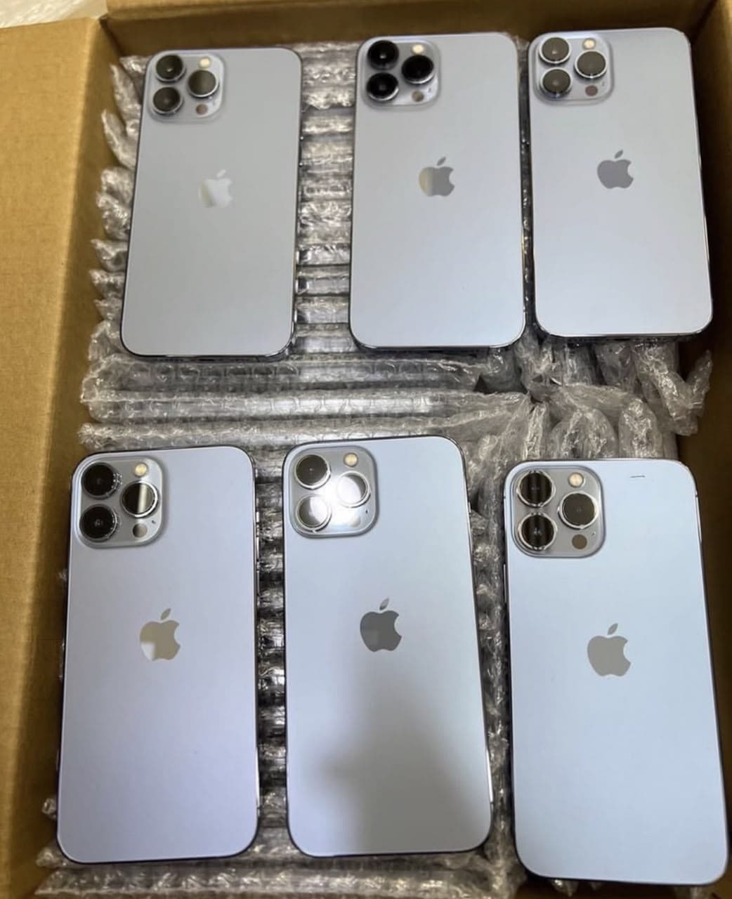 iPhone 15 Pro Max (256GB) - 2024 view 2
